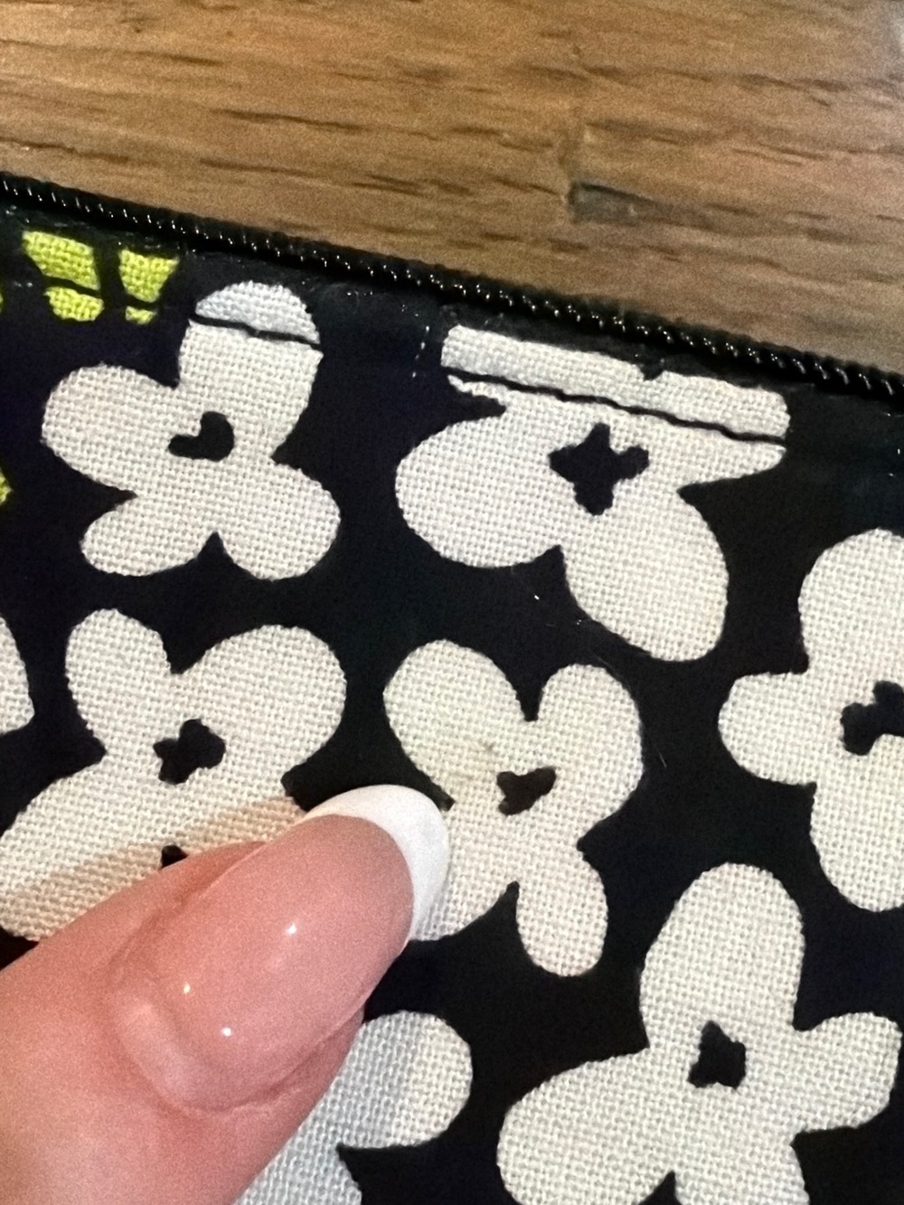 Vera Bradley Teal & Lime Patterned Zip ID Wristlet with Keyring - Picture 5 of 7
